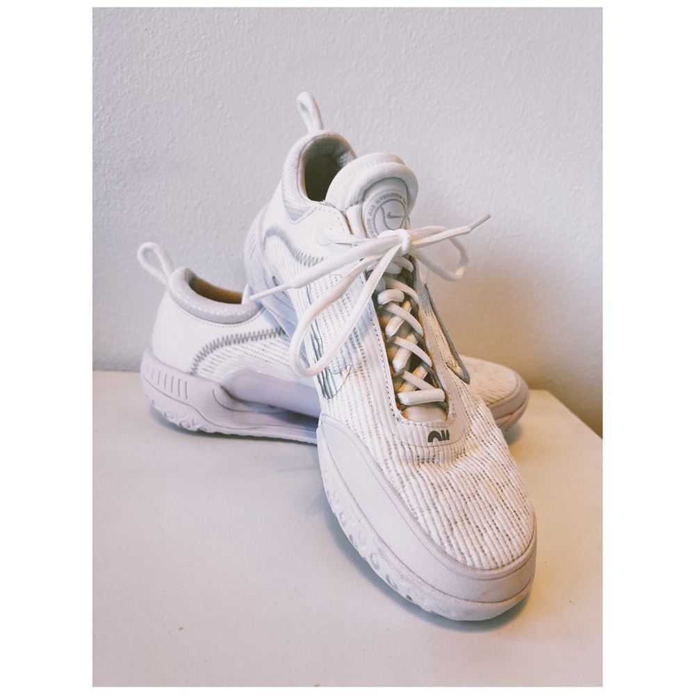 White Nike Tennis Court Zoom NXT women's sneakers. size 9.5